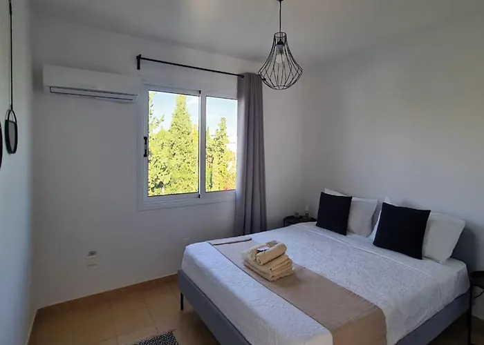 Phaedrus Living: Seaview Luxury Flat Paphinia 204 Apartamento Pafos